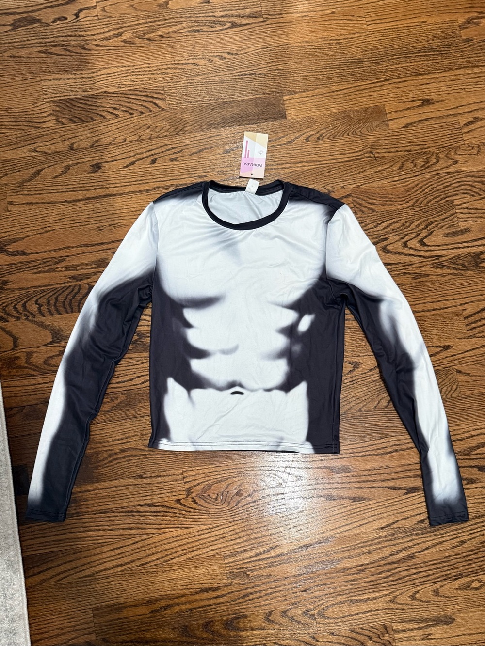 Long-Sleeve Muscle Print Top